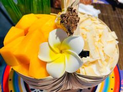 手提达叻椰子冰沙-泰妃殿(宏伊国际广场店)