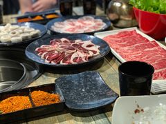 -青瓦炭韩潮烤肉(花园道店)