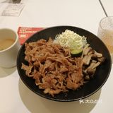 很小的一家日式快餐店