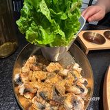 鲜嫩入味，鳗鱼骨炸制后酥脆入味，。雪花和牛冰激凌