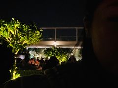 -The ROOF (通盈中心店)