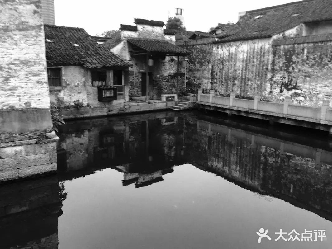 十月江南烟雨
