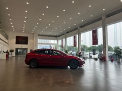 -TESLA 特斯拉(北京南四环中路特斯拉中心)