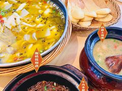 锅边馍馍-有红鸡毛店·川菜(抚琴夜市店)