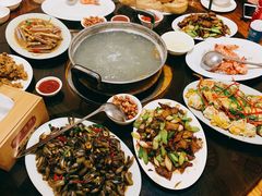 红糖馒头配秘制回锅肉-凯华海鲜火锅·传承三十六年