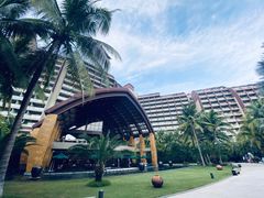 -三亚湾海居铂尔曼度假酒店