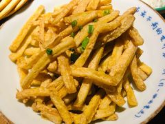 咸蛋黄茄子-吃饭皇帝大土家民族菜(正大广场店)