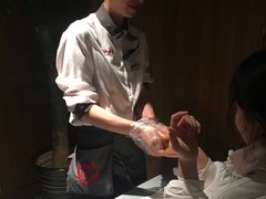 -海底捞火锅鲜切牛肉主题店(长寿路店)