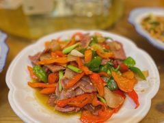 腊肉炒青椒-途中饭店(开化店)