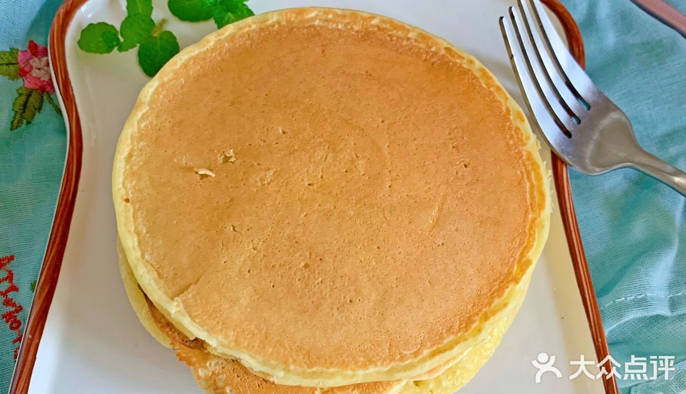 早餐牛奶松饼，简单易学，好吃美味。