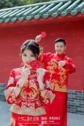 -现代经典婚纱摄影