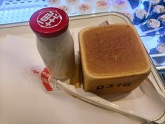 -红星前进面包牛奶公司(君太店)