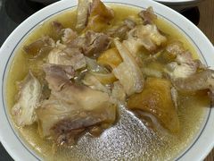 -汤锅大王(新平曹苏黄牛汤锅有限公司)