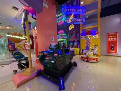 -开心巴士(世纪东方商业广场店)