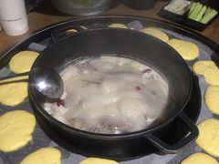 -三人行骨头王火锅(长寿店)
