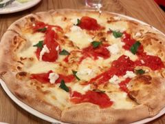 -城市大道红炉披萨烘焙坊