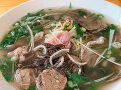 越南火车头汤河粉-越美小馆·越南料理(曲江店)