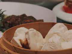 蜜汁叉烧包-宴会中心