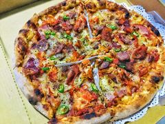 招牌狂野双拼夏威夷披萨-盘炉forenza·云贵川融合小食堂 ( 钟楼中柳巷店)