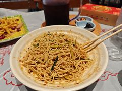 -肥肥虾庄·金牌油焖大虾(杨园滨江时代walk店)