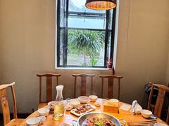 -大众跷脚牛肉馆·非遗传承单位(峨眉山店)