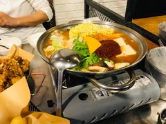 部队火锅-富乐满韩国正宗炸鸡韩国料理(虹泉路店)