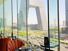 -福楼毕斯罗F Bistronome(国贸商城约会地标景观店)