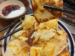 乳扇-阿山卓·野生菌火锅·纳西火塘烤肉