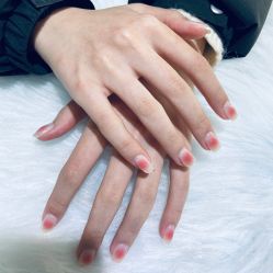 -潮店·虞妃妮轻奢美甲美睫馆