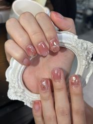 -芊屿芊浔美甲