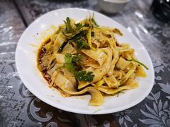 -YI PIN JU 一品居中餐厅 中国超市