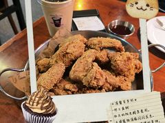 -BHC炸鸡(明洞总店)