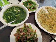 -巍山𤆵肉饵丝