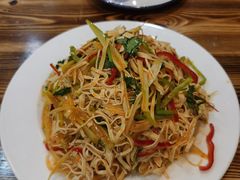 -巴大人熏酱小酒馆(峦翠园店)
