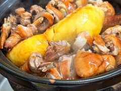 -东川炭炉鸡煲·榴莲瓦煲鸡(广州首店)