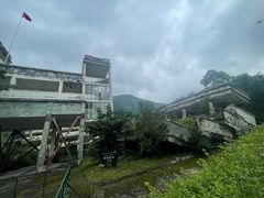 -四川汶川特大地震漩口中学遗址