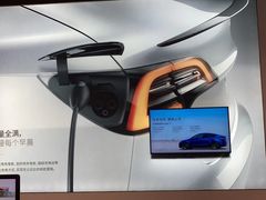 -TESLA 特斯拉(上海太古汇体验店)