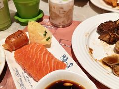 -四海一家自助餐(益田假日广场店)