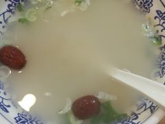 -大耳公曹氏驴肉包子铺(三八店)