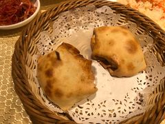 馕坑烤包子-巴扎美食·新疆菜·西域歌舞表演餐厅(新疆大厦店)