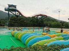 -汤山欢乐水世界