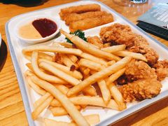 -菲滋意式餐厅(富阳东方茂店)