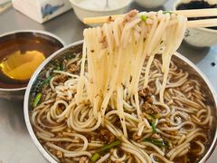 -正宗杨记普洱酸醋米线(总店)