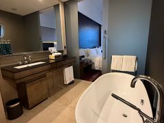 -广州天河希尔顿酒店