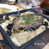 和朋友来加州阳光附近办事、路过这家店