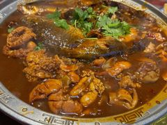 -鸿亨泰杂鱼馆(港馨家园店)