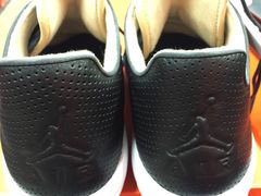 -NIKE上海青浦换季优惠店