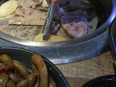 -烤圣自助美食音乐餐厅