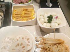 -海底捞火锅鲜切牛肉主题店(长寿路店)