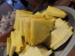 -龍歌自助小火锅(市北CBD万达店)